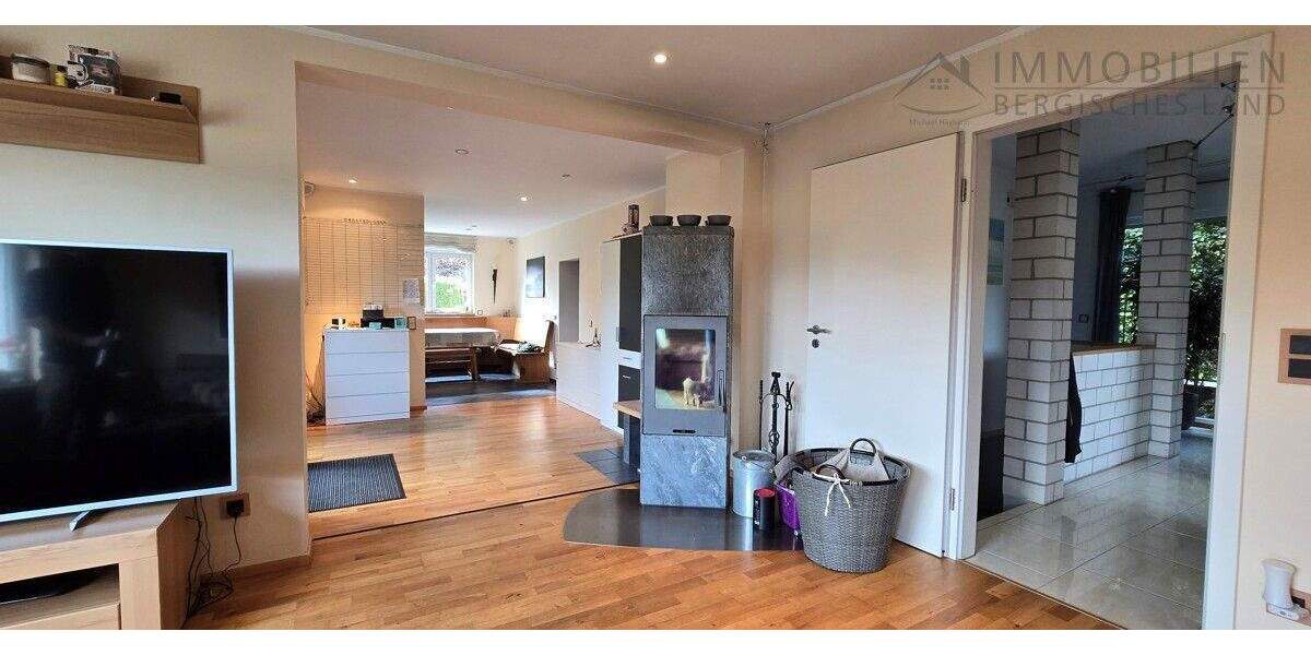 Einfamilienhaus Hückeswagen Kobeshofen - 6 Zimmer, 220 m&sup2;, 529.000&euro; | Angebot:25737808