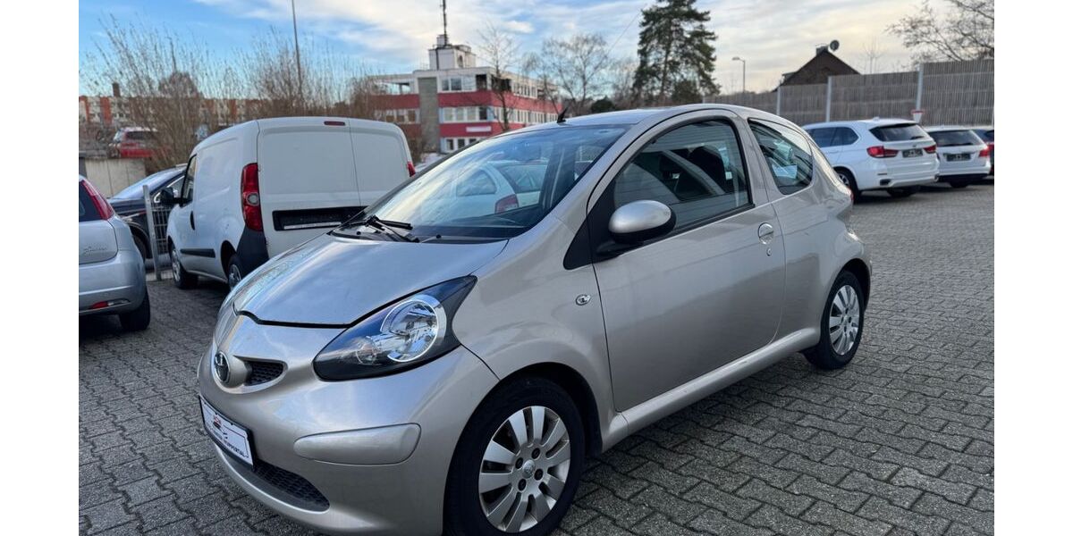 Toyota Aygo (X) 94.343 km 2.799 &euro; Wuppertal 42285