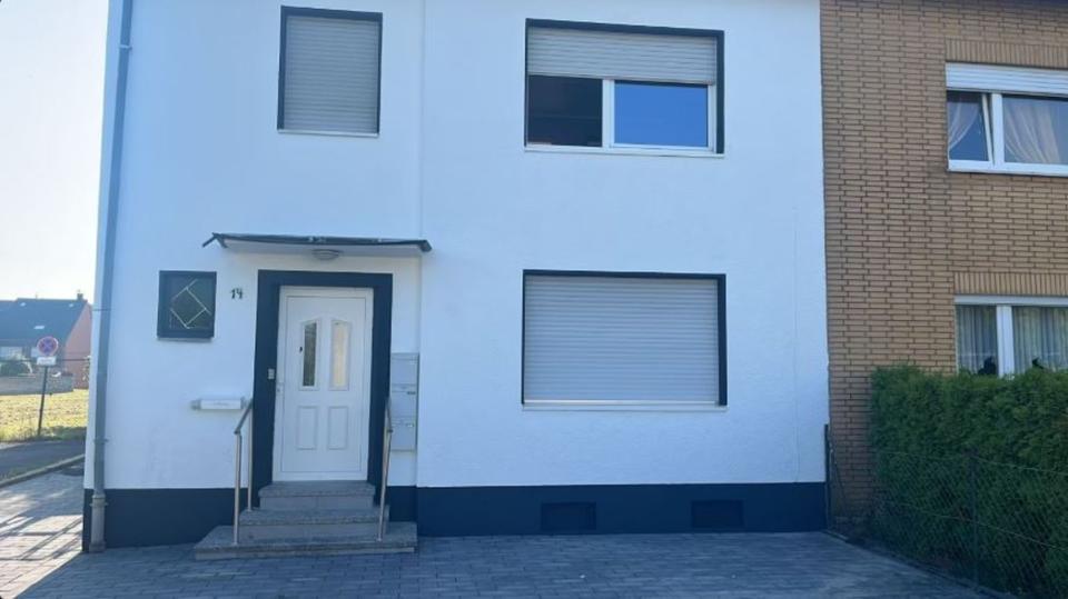 Mehrfamilienhaus, Wohnhaus Dormagen - 3 Zimmer, 149 m&sup2;, 495.000&euro; | Angebot:25204702