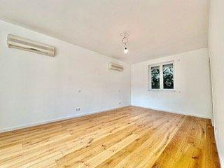 Erdgeschoßwohnung Wuppertal Gemarkung Barmen - 5 Zimmer, 280 m&sup2;, 3.300&euro; | Angebot:26150925