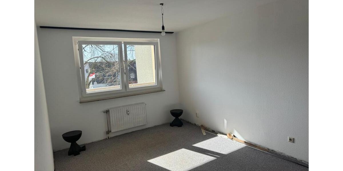 Etagenwohnung Bergisch Gladbach Gronau - 2 Zimmer, 71 m&sup2;, 185.000&euro; | Angebot:25765745