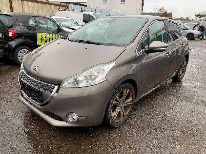 Peugeot 208 175.000 km 3.350 € Bergisch Gladbach 51465