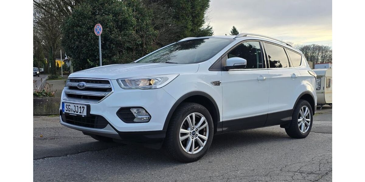 Ford Kuga 83.000 km 12.990 &euro; Solingen 42653