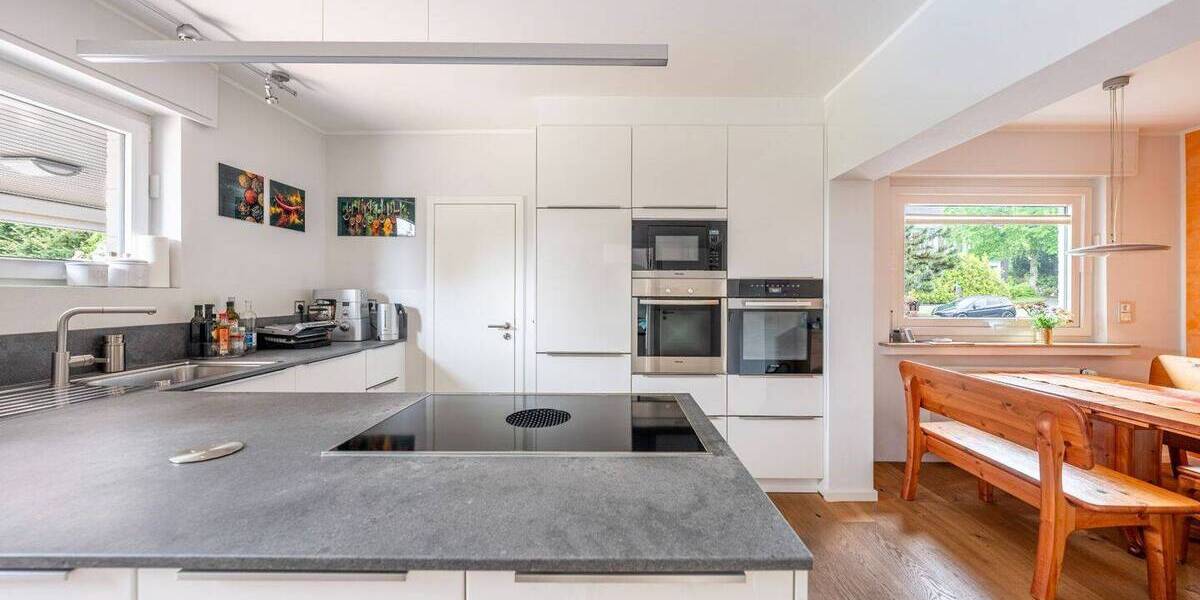 Einfamilienhaus Remscheid Süd - 8 Zimmer, 260 m&sup2;, 1.150.000&euro; | Angebot:26805125
