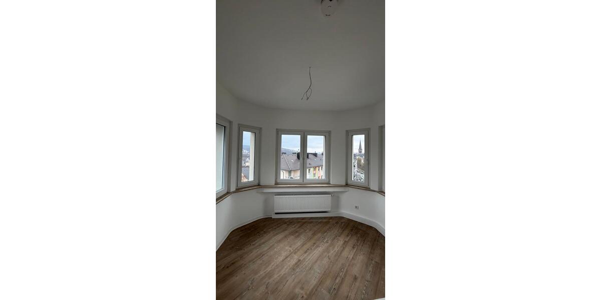Dachgeschoßwohnung Hagen Hagen-Nord - 4 Zimmer, 100 m&sup2;, 923&euro; | Angebot:25323331