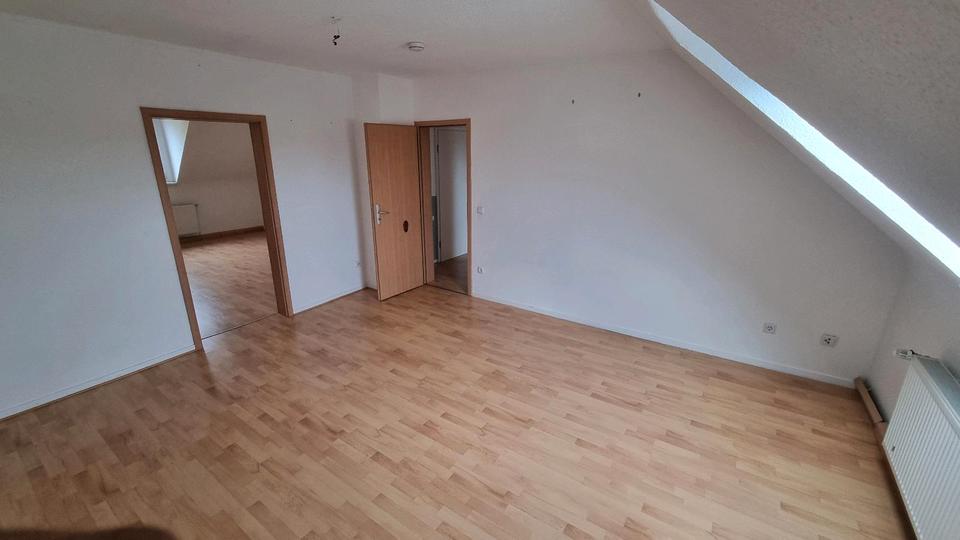 Charmante 4-Zimmer Dachgeschosswohnung zimmer