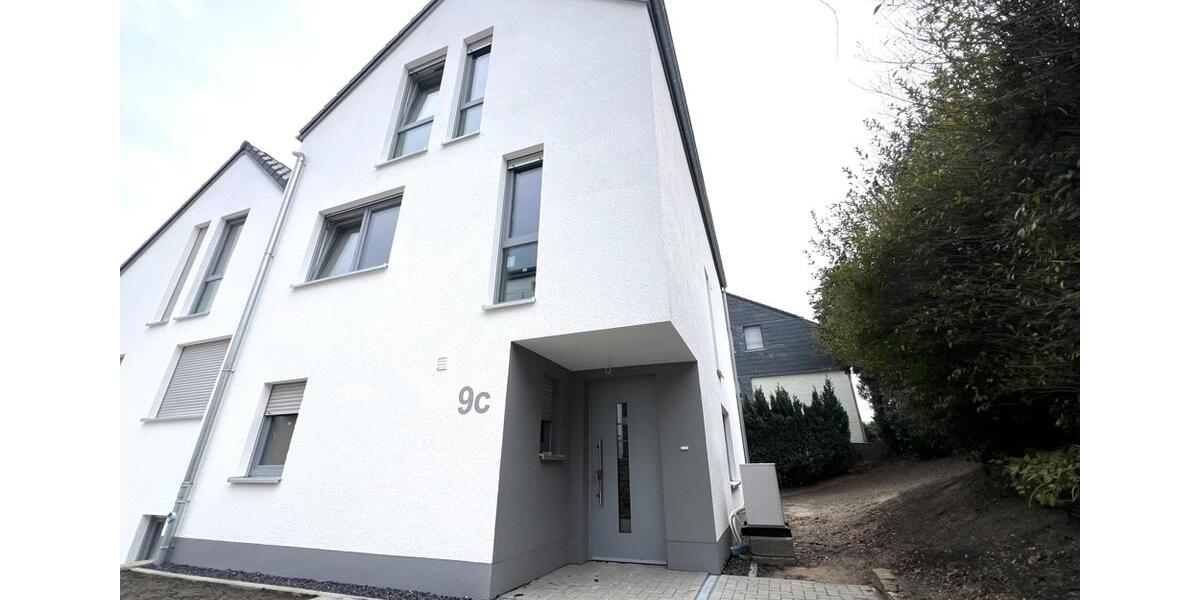 Energieeffiziente Doppelhaushälfte in Wetter: Modernes Wohnen mit vielen Gestaltungsmöglichkeiten 5 zimmer