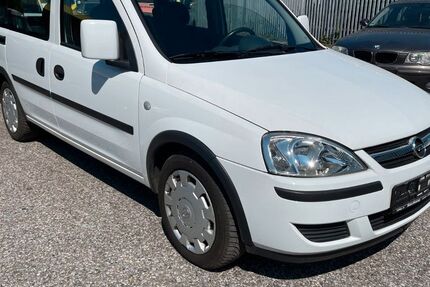 Opel Combo 33.806 km 2.800 &euro; Düsseldorf 40233