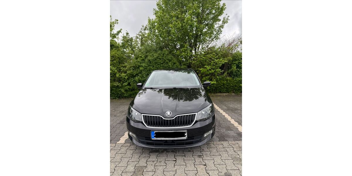 Skoda Fabia 108.500 km 9.900 &euro; Remscheid 42897