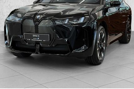 BMW iX 2.172 km 80.990 € Köln 51063