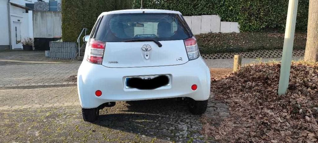 Toyota IQ 66.000 km 5.999 &euro; Kürten 51515