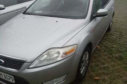 Ford Mondeo 266.158 km 2.250 € Köln 51147