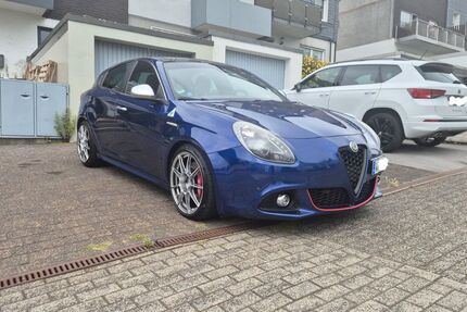 Alfa Romeo Giulietta 129.000 km 10.990 &euro; Wuppertal 42119