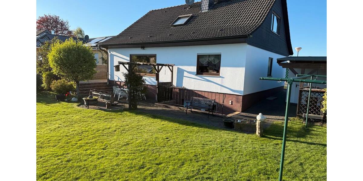 Einfamilienhaus Hückeswagen - 7 Zimmer, 160 m&sup2;, 465.000&euro; | Angebot:26900543