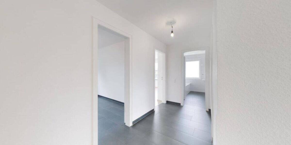 Etagenwohnung Düsseldorf Lierenfeld - 3 Zimmer, 85 m&sup2;, 1.300&euro; | Angebot:26866304