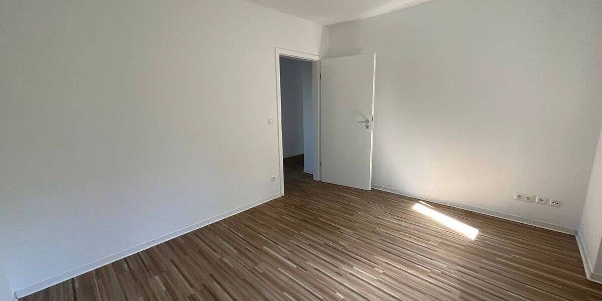 Etagenwohnung Remscheid Süd - 3 Zimmer, 79 m&sup2;, 735&euro; | Angebot:26863055