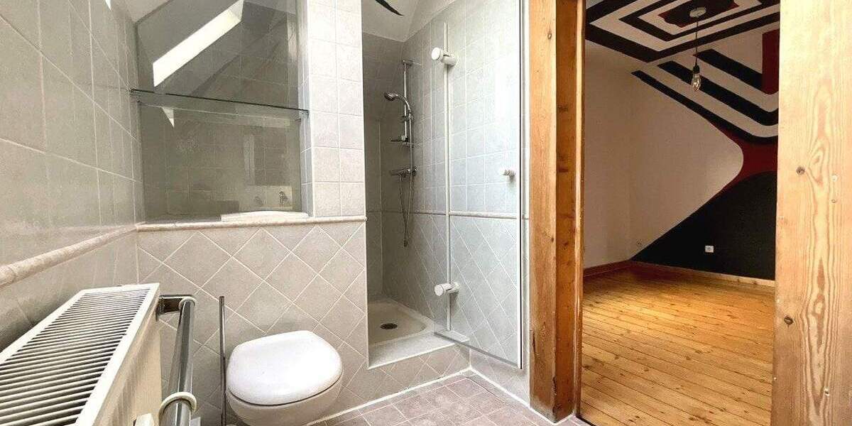 Mehrfamilienhaus, Wohnhaus Halver - 6 Zimmer, 170 m&sup2;, 199.000&euro; | Angebot:25730419
