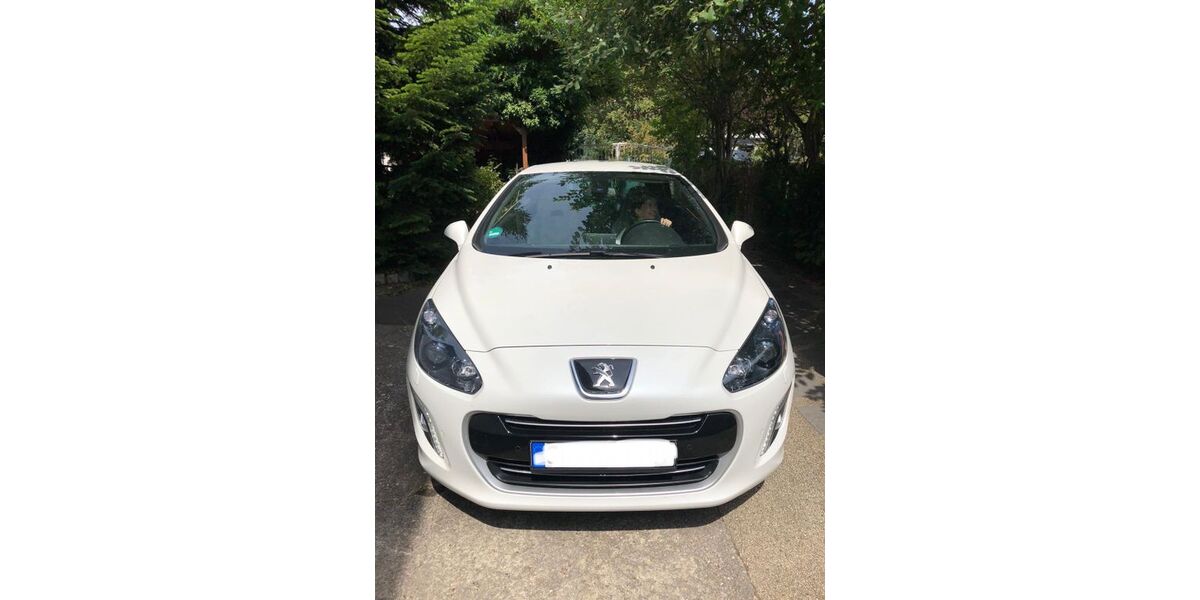 Peugeot 308 78.500 km 9.000 &euro; Solingen 42697