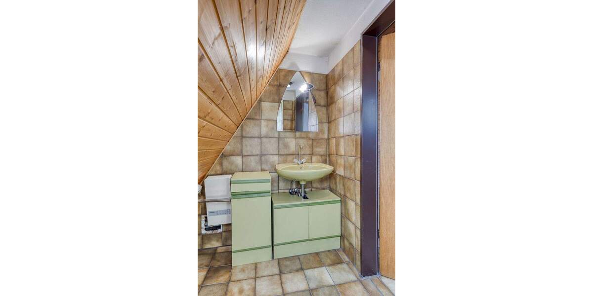 Bergisches Fachwerkhaus mit kleinen Schönheitsfehlern sucht neue Eigentümer - Einfamilienhaus Leverkusen Bergisch Neukirchen | Angebot:25319174