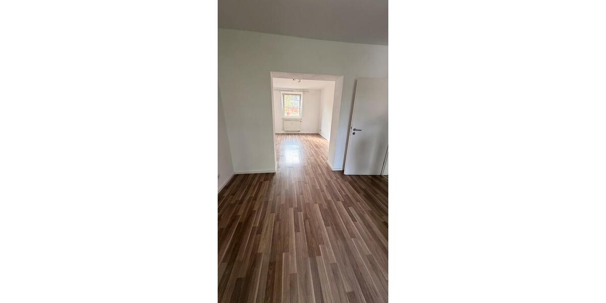 Etagenwohnung Düsseldorf Oberbilk - 2 Zimmer, 61 m&sup2;, 820&euro; | Angebot:26415626