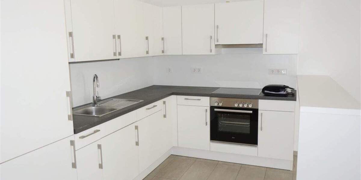 Moderne 3 Zimmer mit EBK, 2 Bädern, 2 Balkone, Fußbodenhzg. in Flingern 3 zimmer