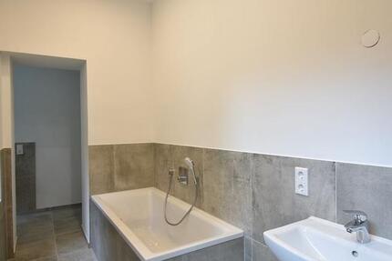 Wohnung Düsseldorf Heerdt - 2 Zimmer, 75 m&sup2;, 1.195&euro; | Angebot:22619460