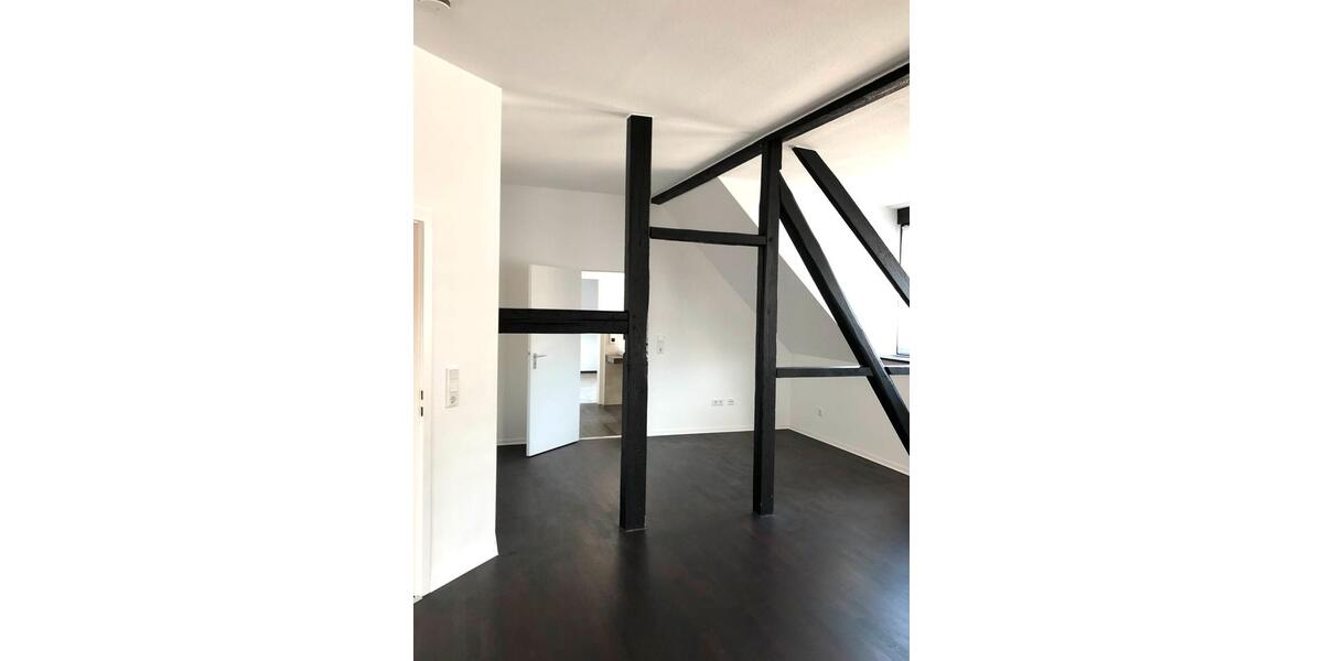 Dachgeschoßwohnung Düsseldorf Stadtbezirk 9 - 3.5 Zimmer, 91 m&sup2;, 435.000&euro; | Angebot:26889931