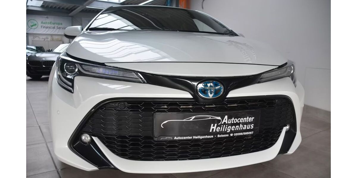 Toyota Corolla 17.814 km 20.979 &euro; Heiligenhaus 42579