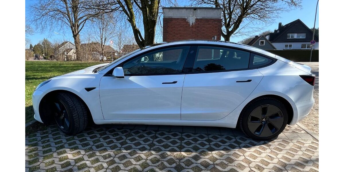 Tesla Model 3 48.400 km 26.500 &euro; Kürten 51515