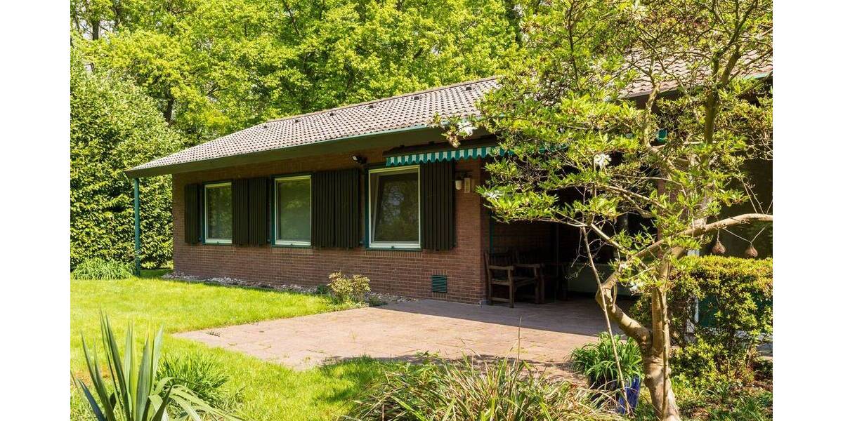Freistehendes und großzügiges Einfamilienhaus mit weiterem Baufenster und großem Garten am Schloß 6 zimmer