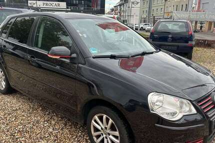 VW Polo 153.600 km 2.950 € Leverkusen 51371