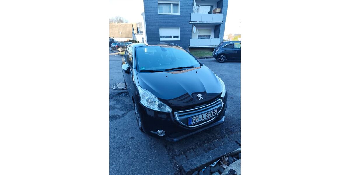 Peugeot 208 224.000 km 1.999 &euro; Radevormwald 42477