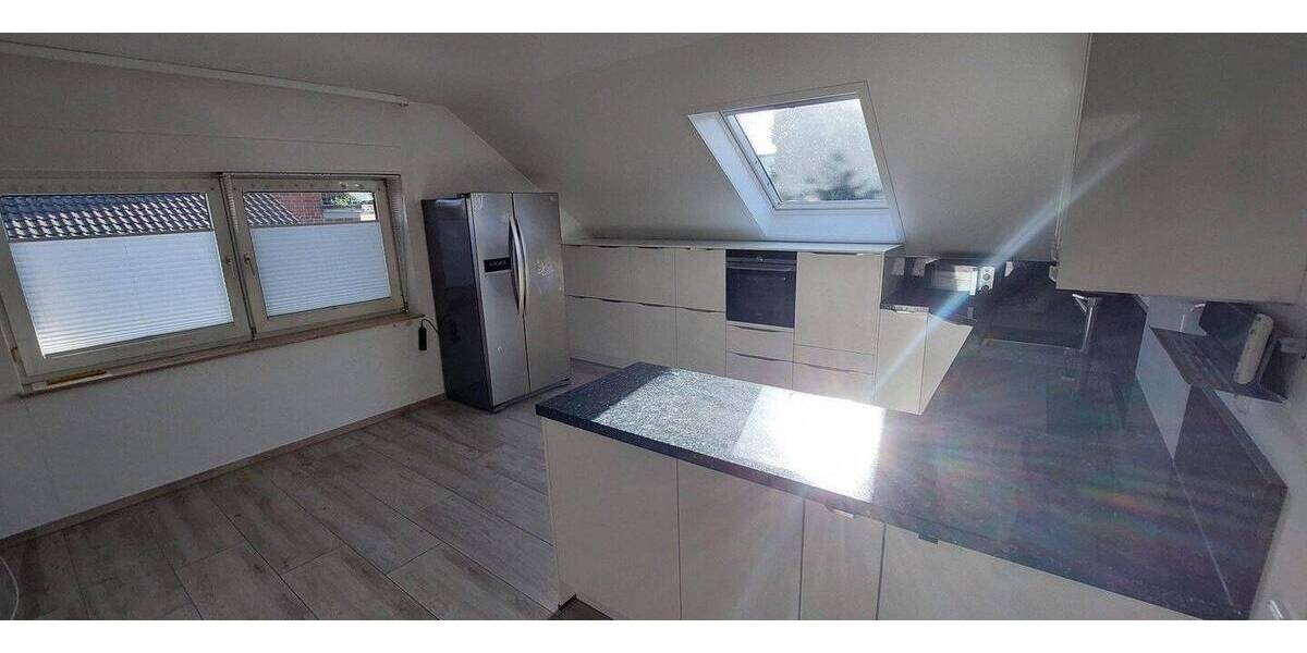 Etagenwohnung Ratingen Zentrum - 2 Zimmer, 117 m&sup2;, 1.390&euro; | Angebot:26818922