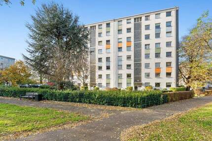 2 Wohnungen zusammengelegt 128 qm+ Balkon+ TG Stellplatz+EG 4 zimmer