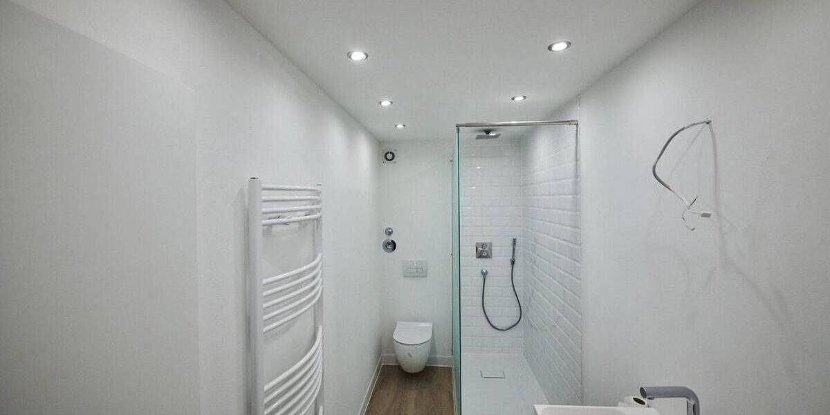 Etagenwohnung Düsseldorf Eller - 3 Zimmer, 96 m&sup2;, 1.340&euro; | Angebot:26434462