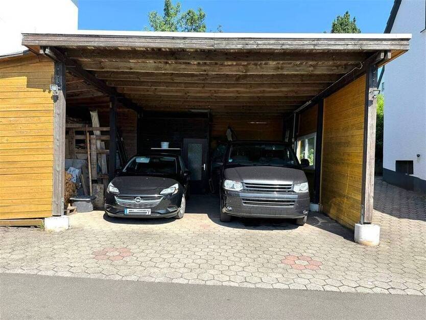 Großes Zweifamilienhaus in ruhiger Sackgassenlage von Kierspe