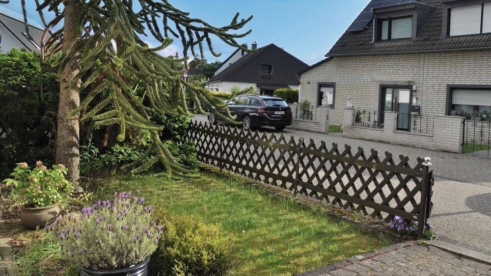 Einfamilienhaus Düsseldorf Wersten - 6 Zimmer, 130 m&sup2;, 698.000&euro; | Angebot:26835262