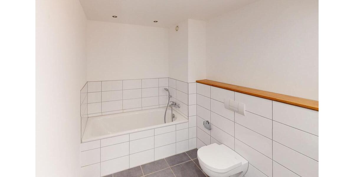 Erdgeschoßwohnung Düsseldorf Stadtbezirk 7 - 3 Zimmer, 101 m&sup2;, 2.002&euro; | Angebot:26442286