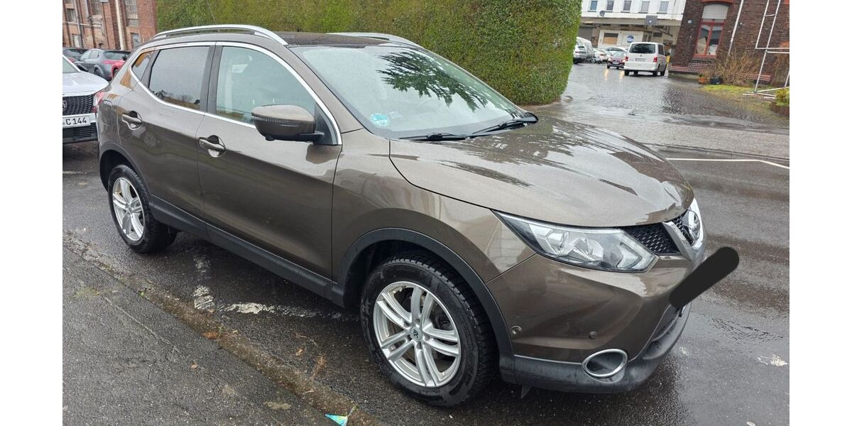 Nissan Qashqai 122.000 km 12.900 &euro; Solingen 42699