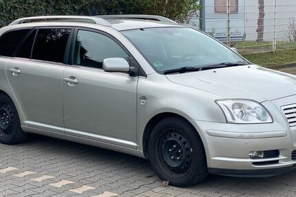 Toyota Avensis 330.000 km 1.500 &euro; Solingen 42657