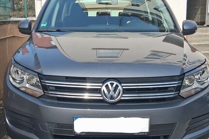 VW Tiguan 257.000 km 9.190 &euro; Wuppertal 42275