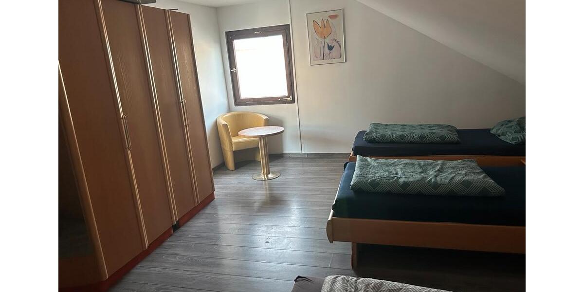 Maisonettenwohnung Remscheid Lüttringhausen - 2 Zimmer, 60 m&sup2;, 11&euro; | Angebot:25512272