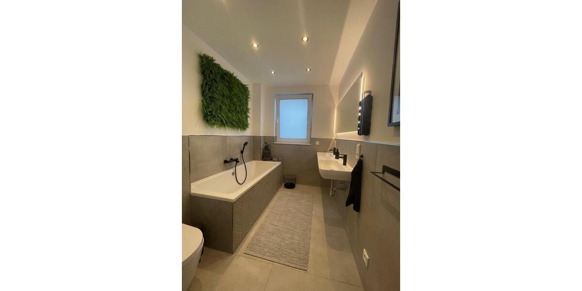 Moderne und helle neuwertige 4-Zimmer Wohnung mit 3 Balkonen im EG in Solingen 4 zimmer