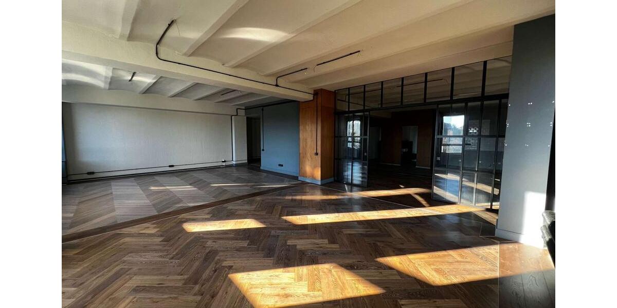 LOFT mit Blick über Wuppertal zimmer