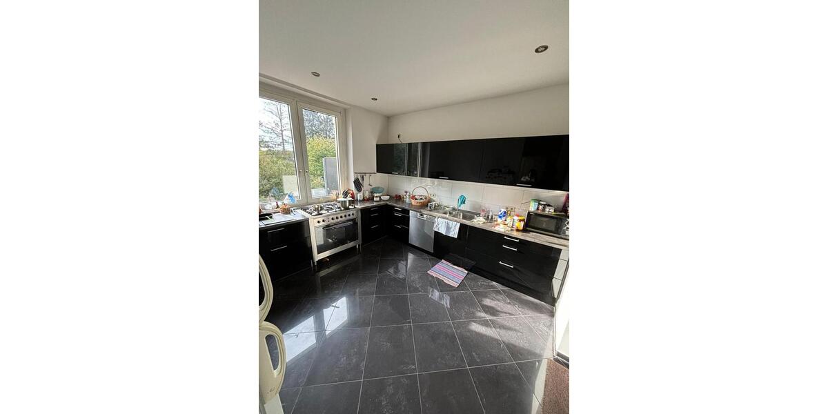 Reihenhaus Solingen Mitte - 9 Zimmer, 210 m&sup2;, 340.000&euro; | Angebot:26326963