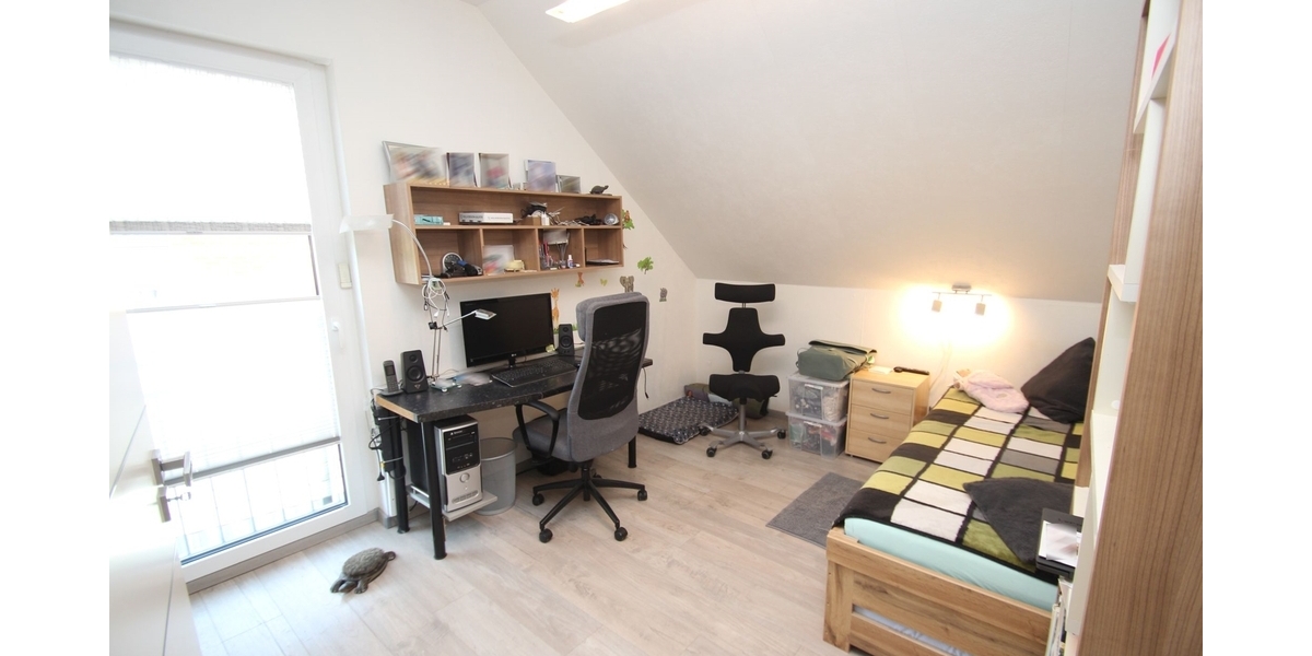 Mit 3D: Einfamilienhaus mit schön angelegtem Garten und dem Blick ins Grüne! 4 zimmer