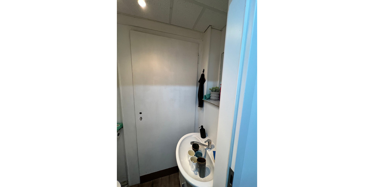 Investorenobjekt mit 3 Wohnungen, 2 Ladenlokalen und Erweiterungsmöglichkeiten zimmer