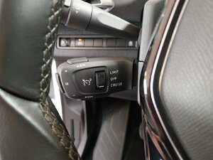 5008 Allure 7-Sitzer Kam Navi SHZ Tempo DAB