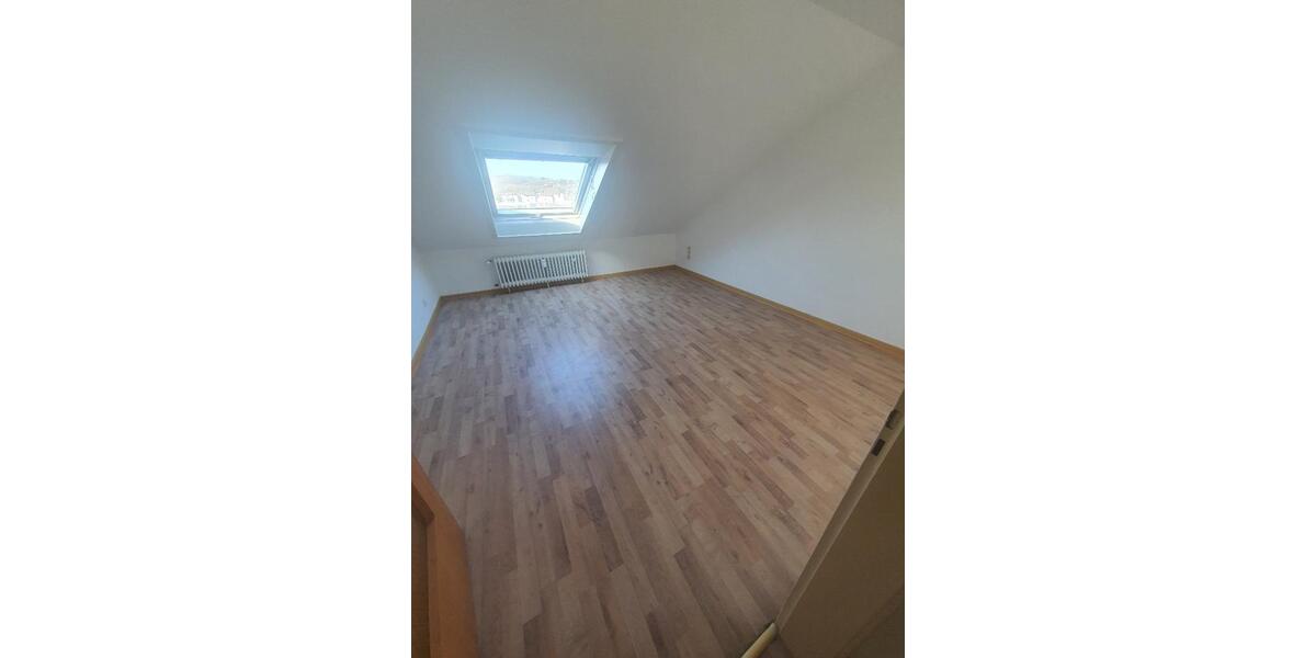 Dachgeschoßwohnung Wuppertal Elberfeld - 2 Zimmer, 52 m&sup2;, 260&euro; | Angebot:25755285