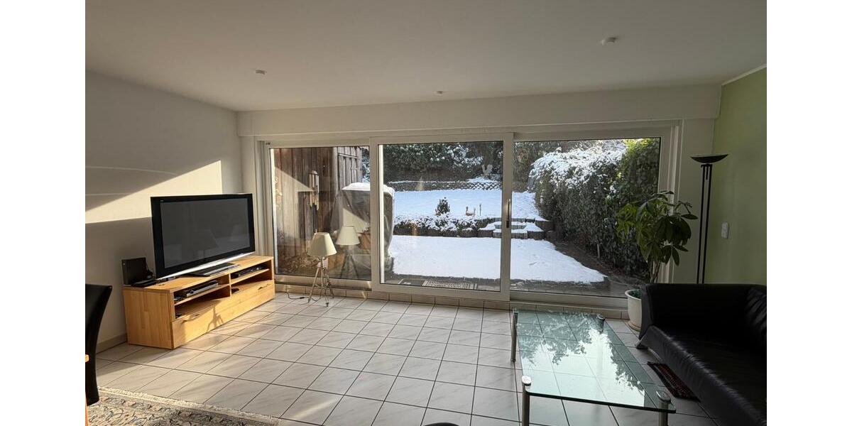 Gepflegte Doppelhaushälfte mit Garten, Fußbodenheizung & Garage 5 zimmer